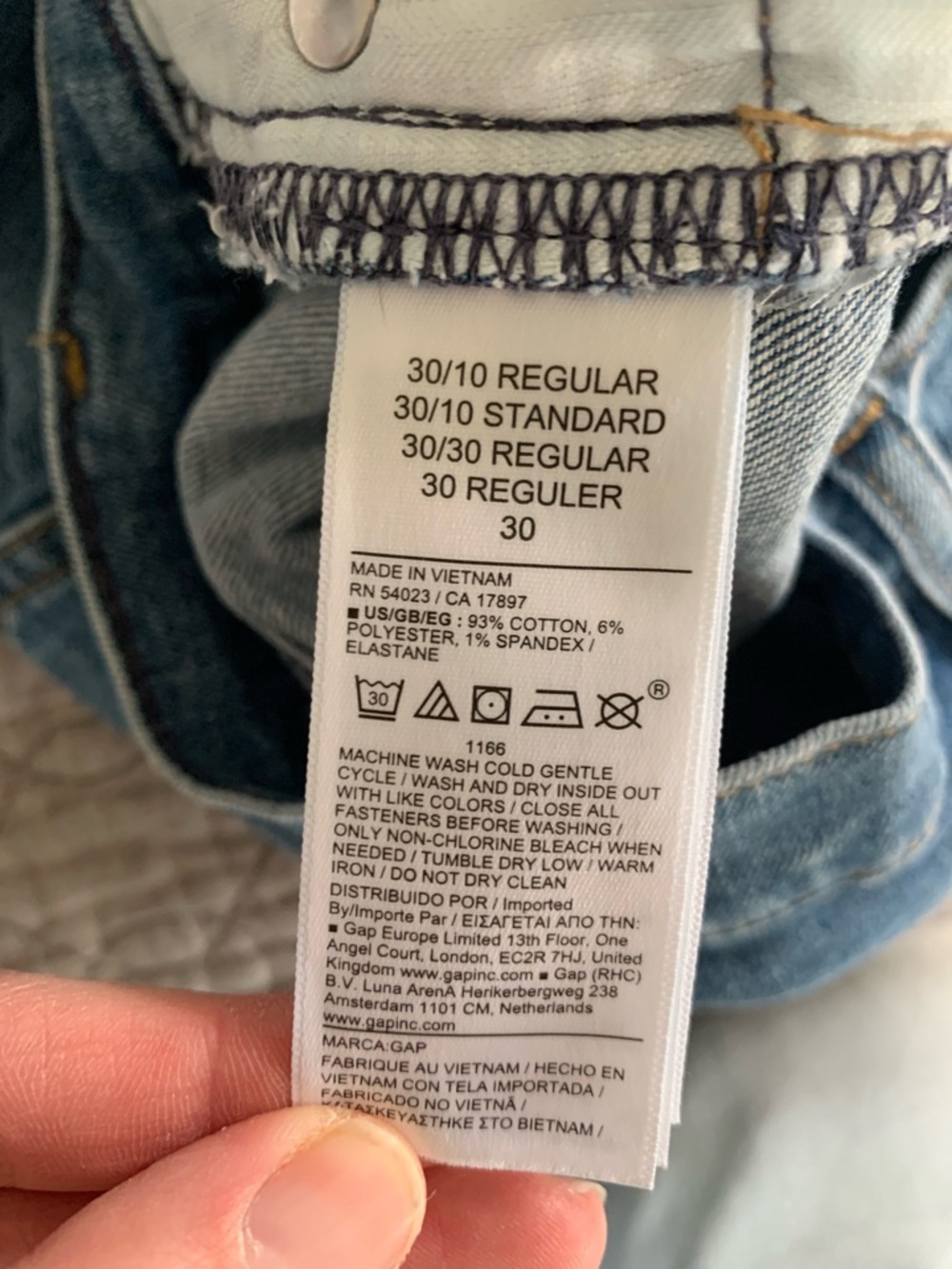 GAP Girlfriend Denim Shorts - Picture 8 of 8